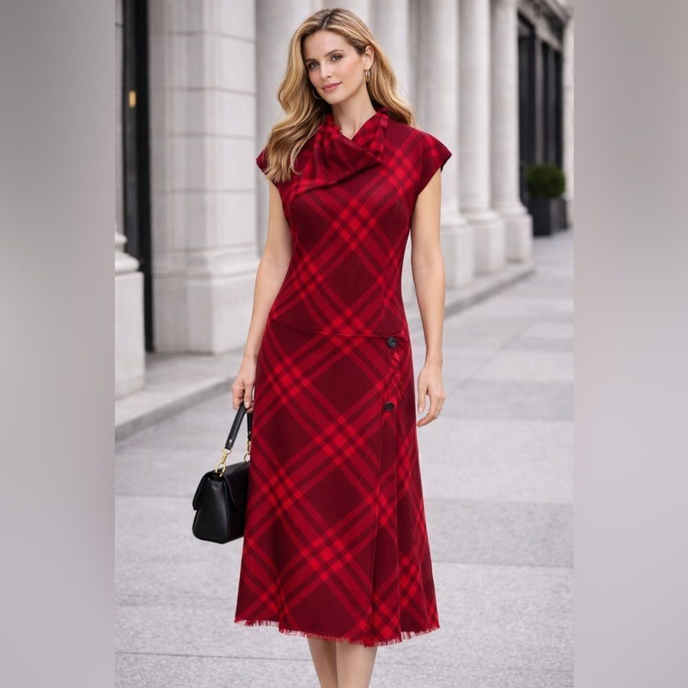 Burberry Check Cap-Sleeve Fringe-Edge Wrap Wool Dress. NWT 2999.00 MSRP SZ 6